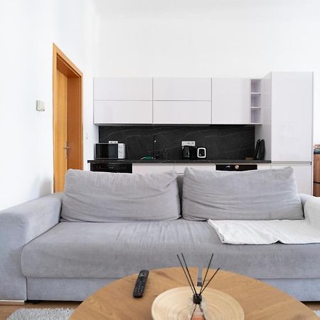 The Dante Prague - Family And Friends Apartments Exterior photo