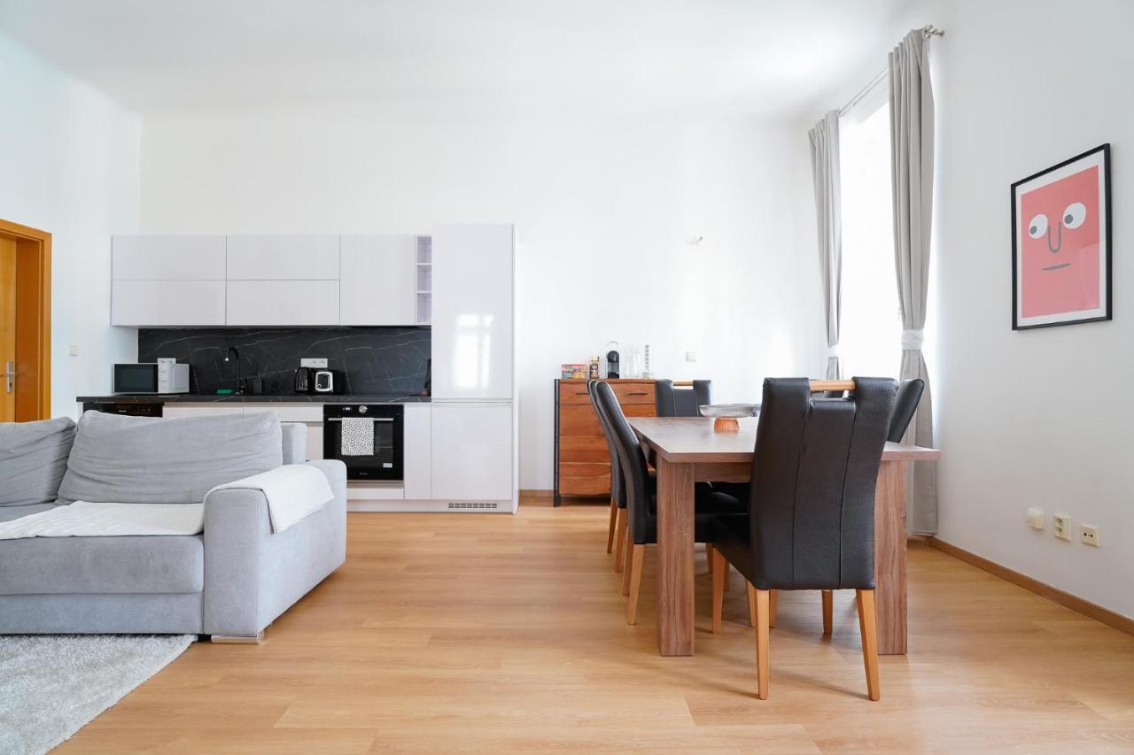 The Dante Prague - Family And Friends Apartments Exterior photo